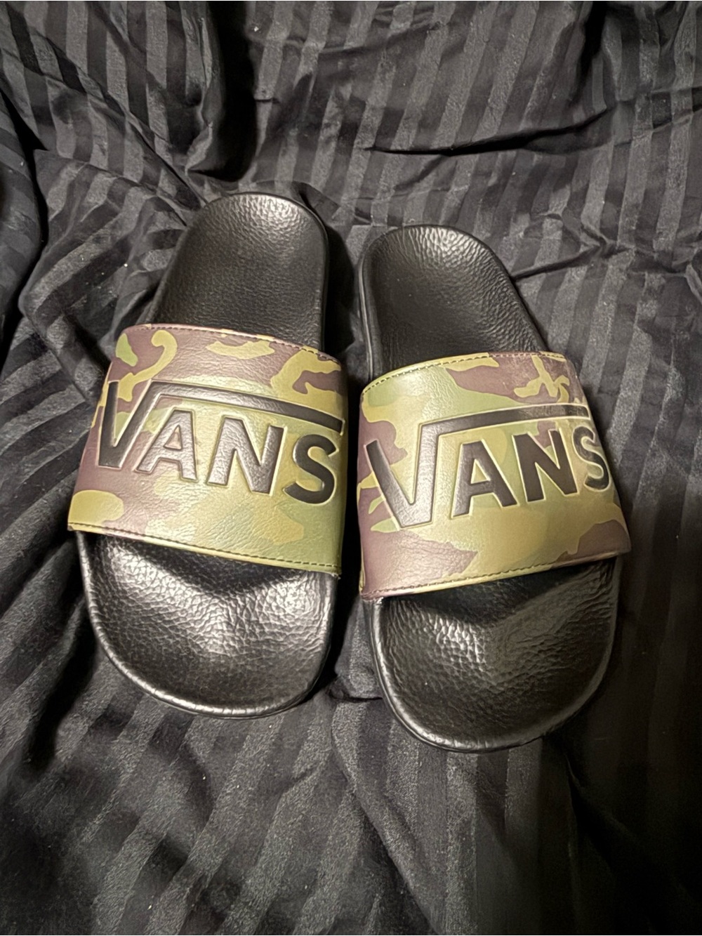 Vans Camouflage Slide Sandals in Olive and Black